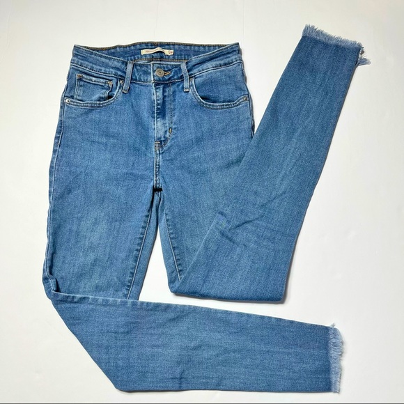 Levi's Denim - Levi 721 high rise size 26 distressed hem